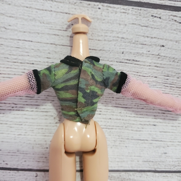 COPY - Princess Jade bratz doll top shirt only - Picture 3 of 7